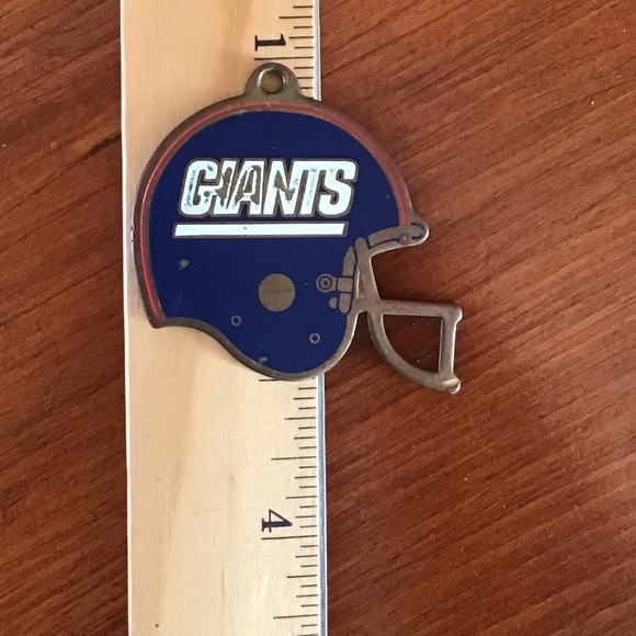 Vintage New York Giants NFL Football Helmet Keychain Ornament Brass - Picture 4 of 15